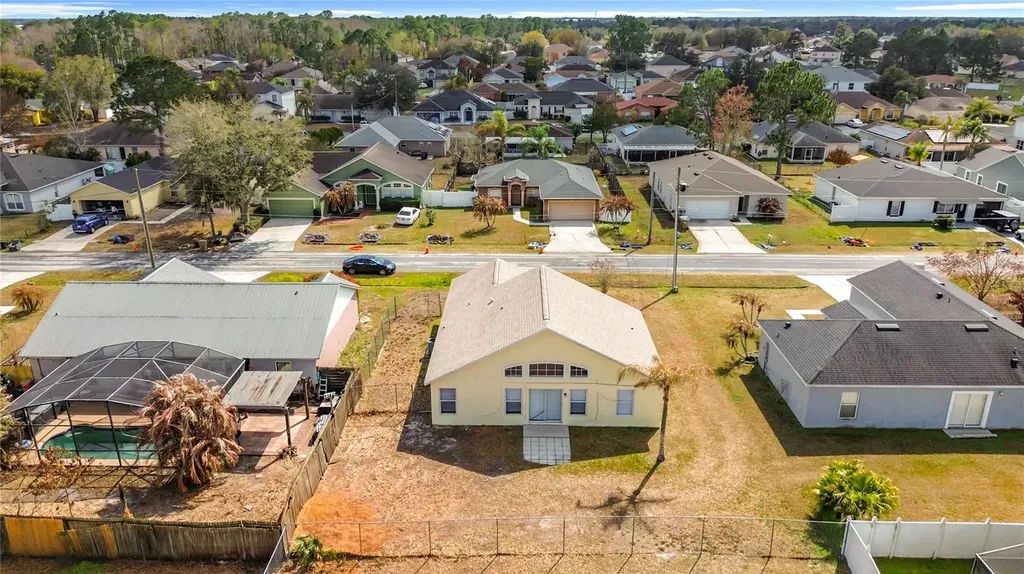 40 Coventry Court Kissimmee FL 34758