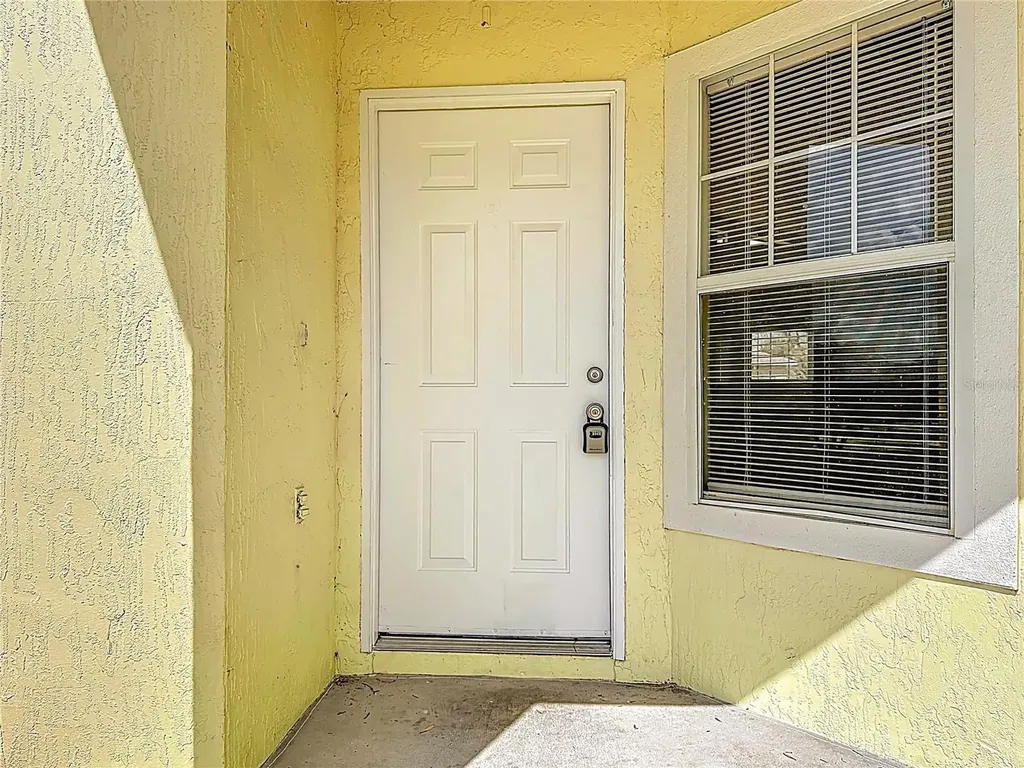 40 Coventry Court Kissimmee FL 34758