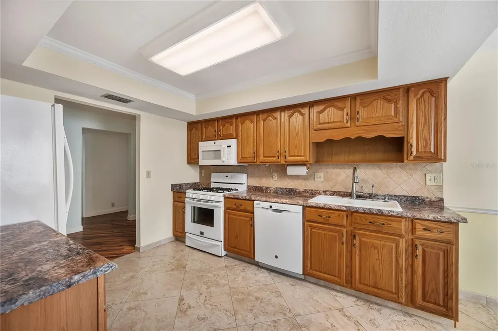 730 Canberra Road Winter Haven FL 33884