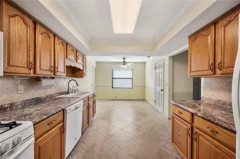 730 Canberra Road Winter Haven FL 33884