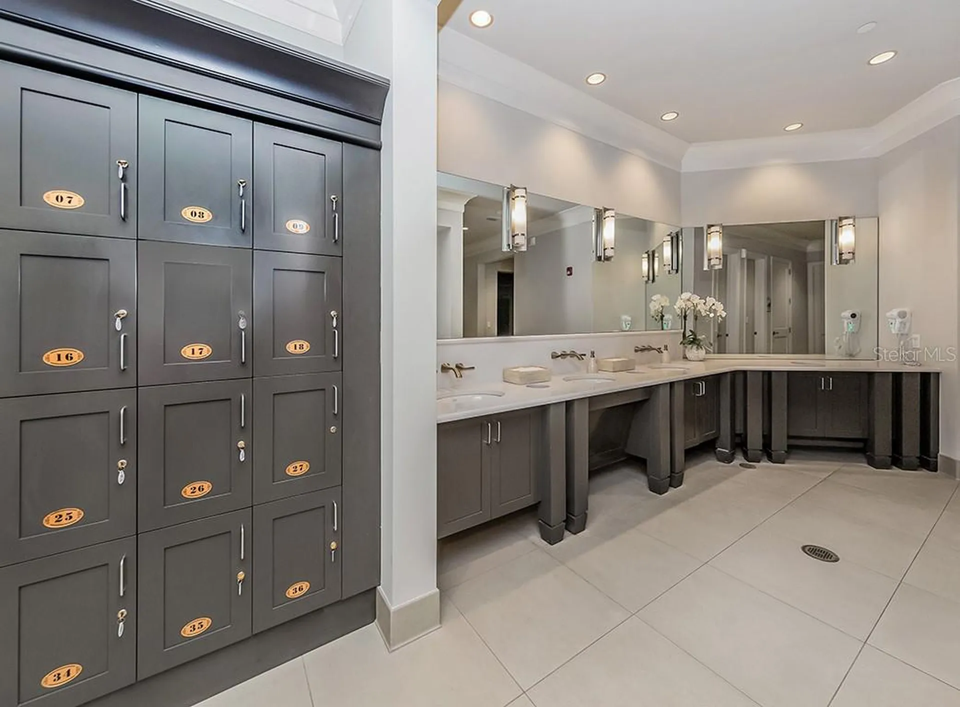 5548 Palmer Circle Bradenton FL 34211