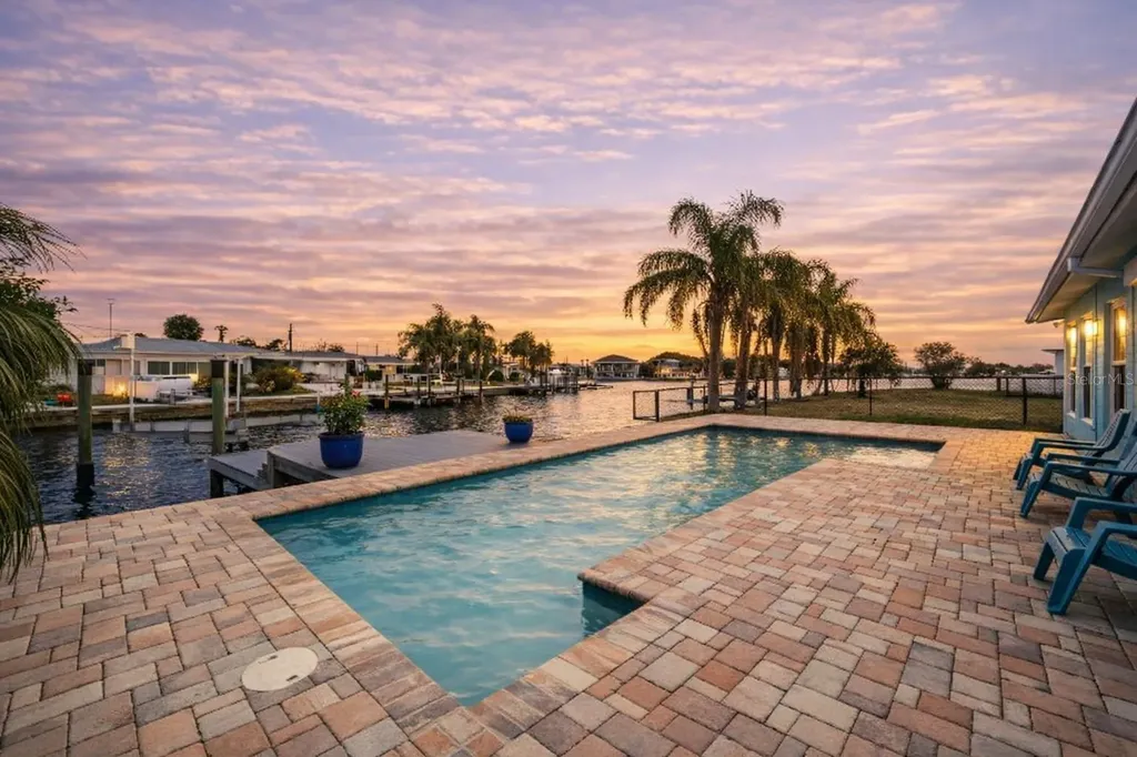 4909 Shoreview Court Port Richey FL 34668