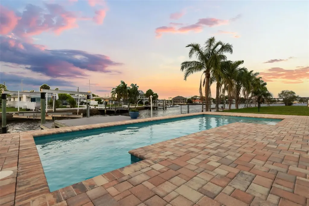 4909 Shoreview Court Port Richey FL 34668