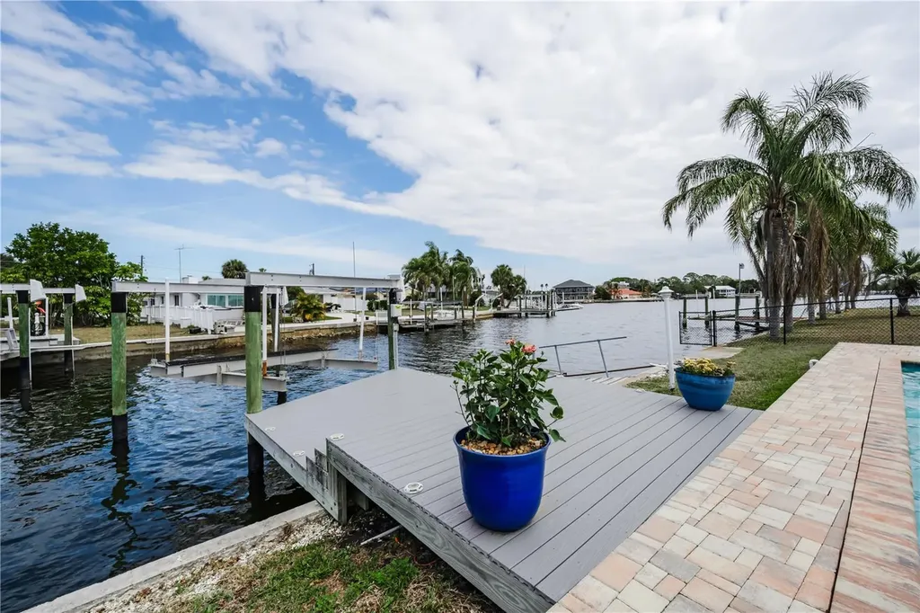 4909 Shoreview Court Port Richey FL 34668