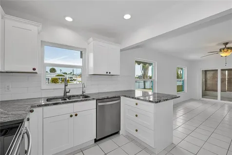 4909 Shoreview Court Port Richey FL 34668