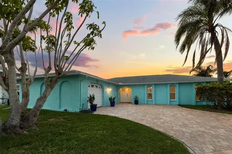 4909 Shoreview Court Port Richey FL 34668