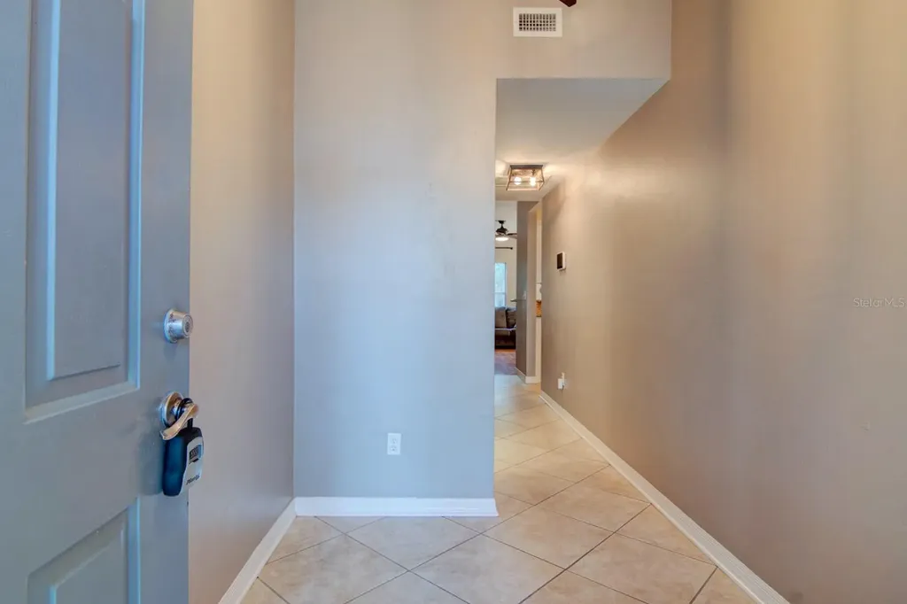 4933 NW 1st Place Gainesville FL 32607