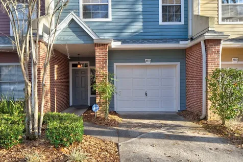 4933 NW 1st Place Gainesville FL 32607