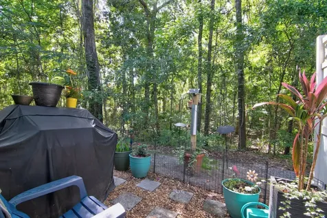 4933 NW 1st Place Gainesville FL 32607