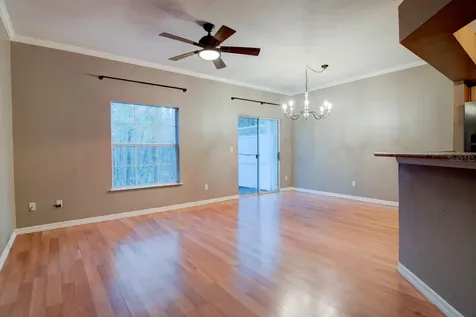 4933 NW 1st Place Gainesville FL 32607