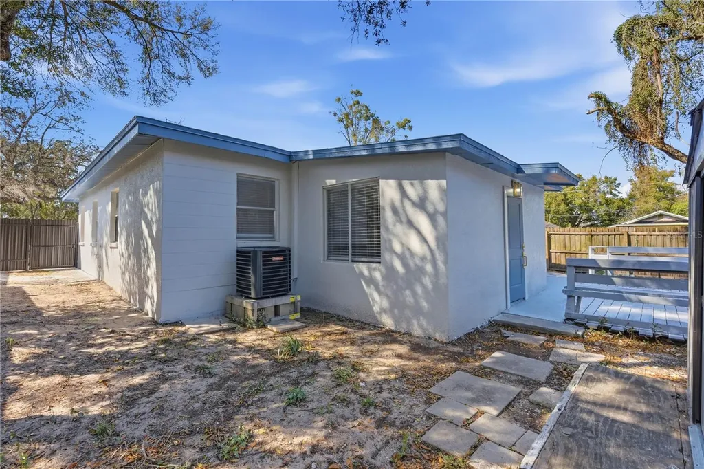 9315 N 16th Street Tampa FL 33612
