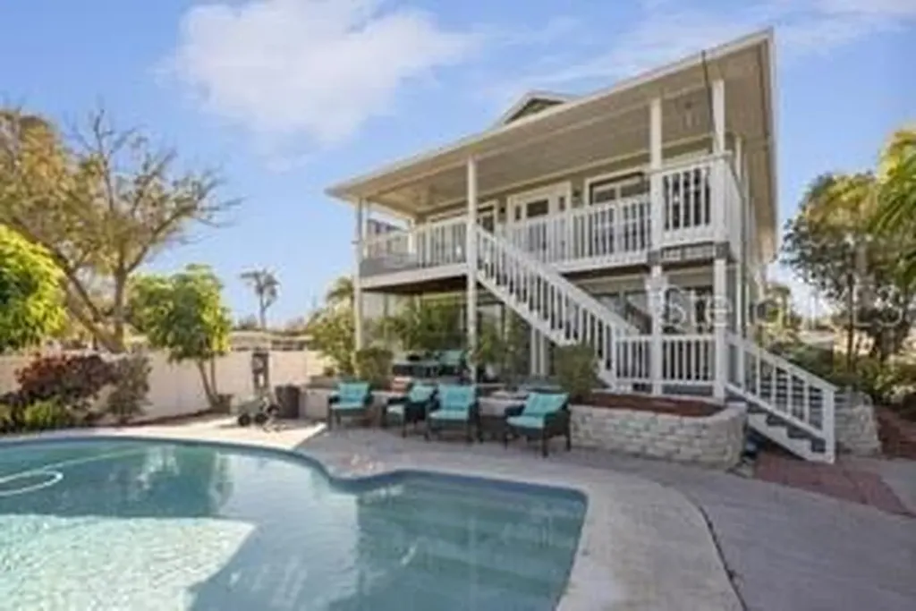 10574 98th Terrace Seminole FL 33772