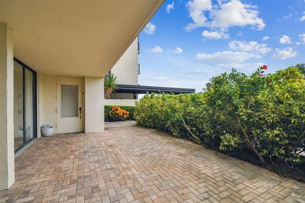 100 Oakmont Lane Belleair FL 33756