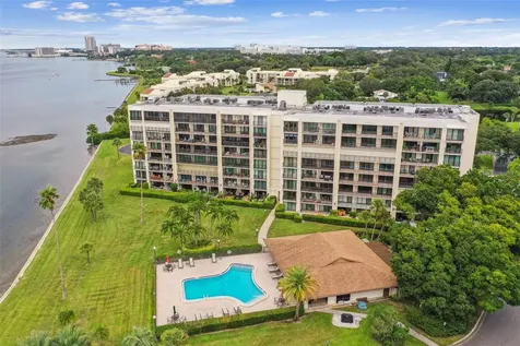 100 Oakmont Lane Belleair FL 33756