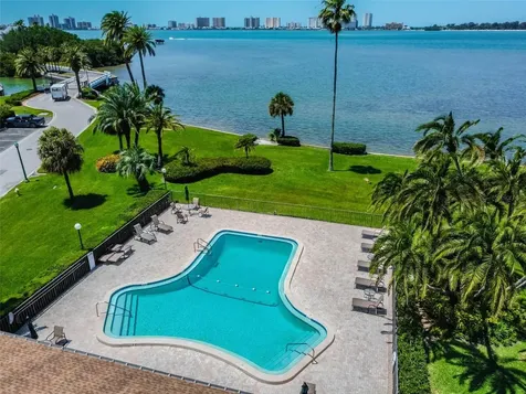 100 Oakmont Lane Belleair FL 33756