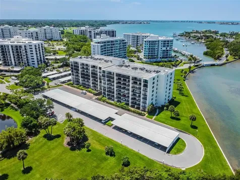 100 Oakmont Lane Belleair FL 33756