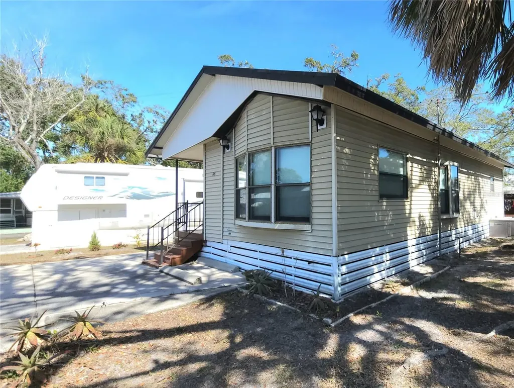 3300 26th Avenue E Bradenton FL 34208