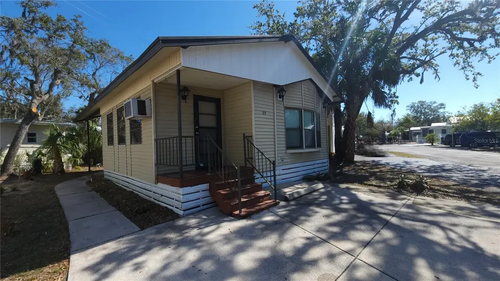 3300 26th Avenue E Bradenton FL 34208