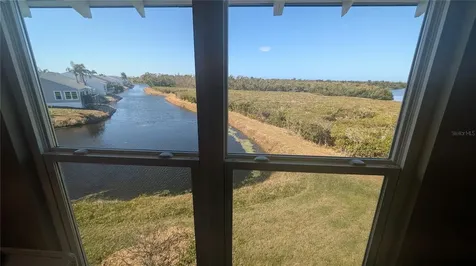 958 Sandpiper Circle Bradenton FL 34209