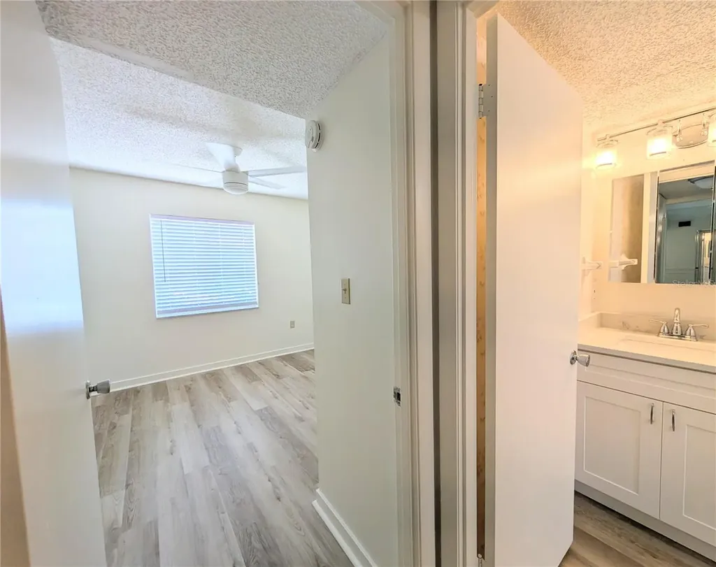 3628 Lake Bayshore Drive Bradenton FL 34205