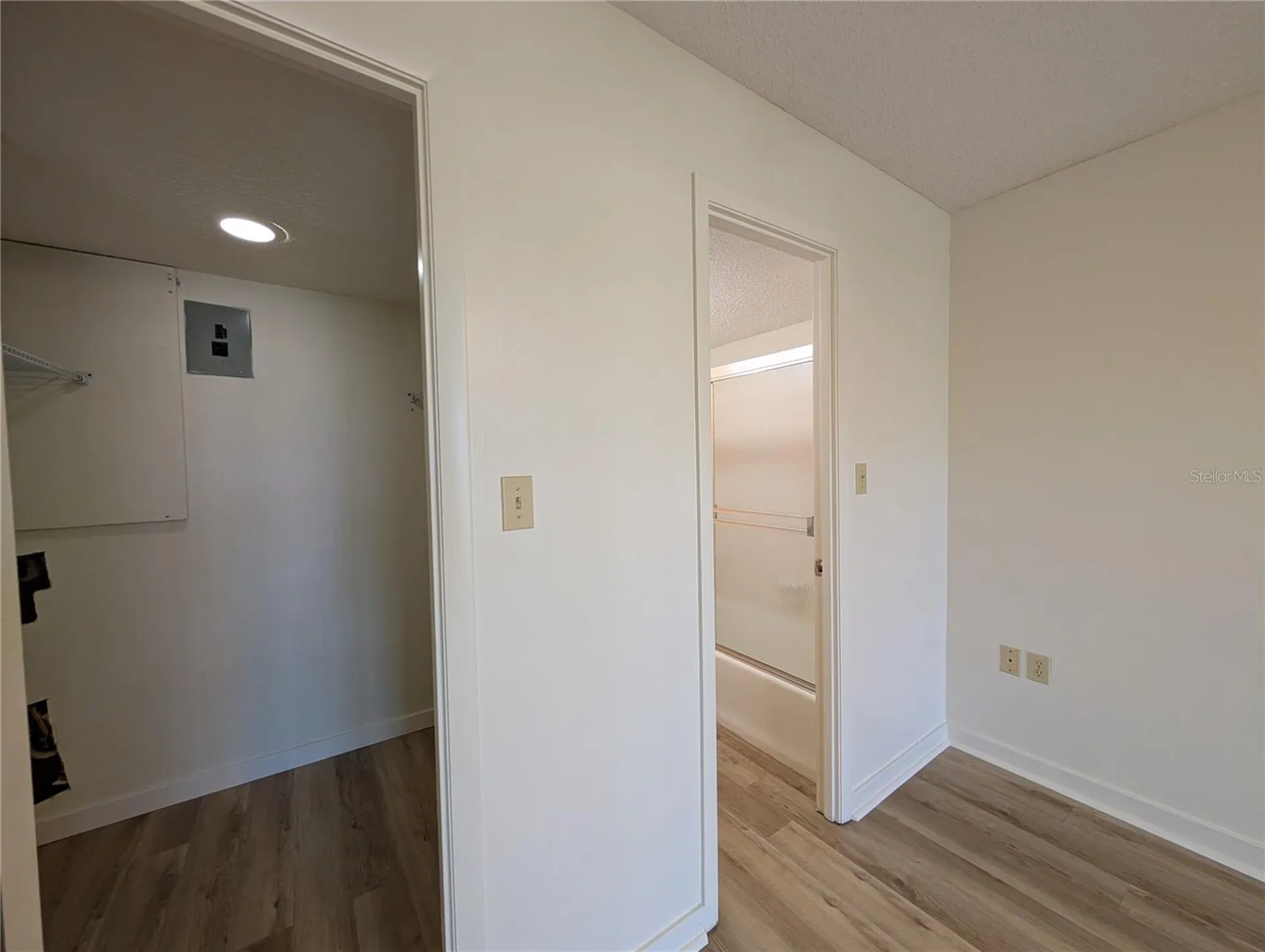 3628 Lake Bayshore Drive Bradenton FL 34205