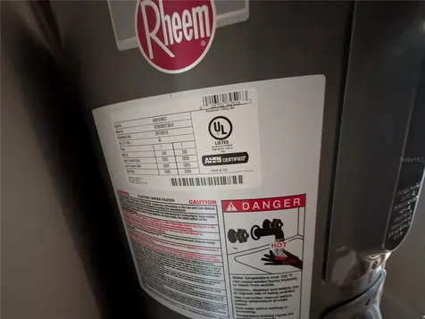 3628 Lake Bayshore Drive Bradenton FL 34205