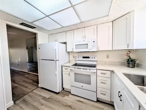 3628 Lake Bayshore Drive Bradenton FL 34205