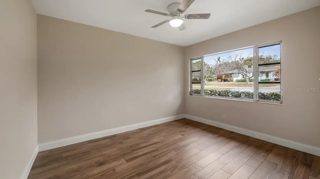107 E Magnolia Avenue Howey In The Hills FL 34737