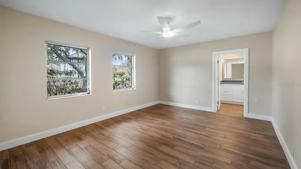 107 E Magnolia Avenue Howey In The Hills FL 34737