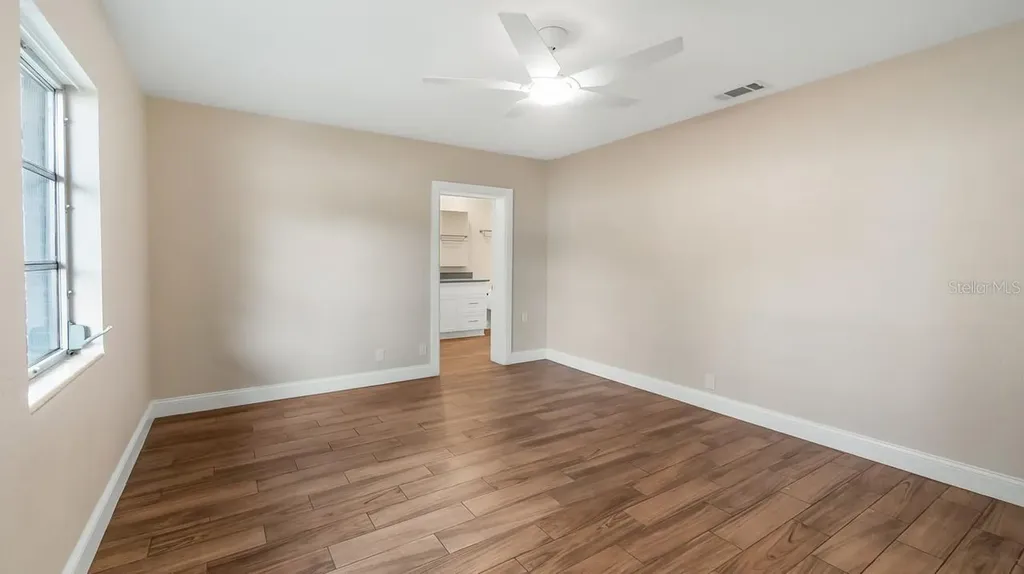 107 E Magnolia Avenue Howey In The Hills FL 34737
