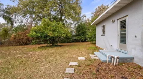 107 E Magnolia Avenue Howey In The Hills FL 34737