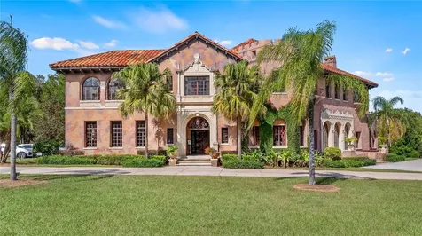 107 E Magnolia Avenue Howey In The Hills FL 34737