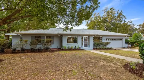 107 E Magnolia Avenue Howey In The Hills FL 34737