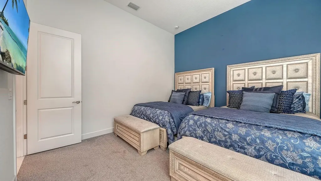 9296 Starry Night Avenue Sarasota FL 34241