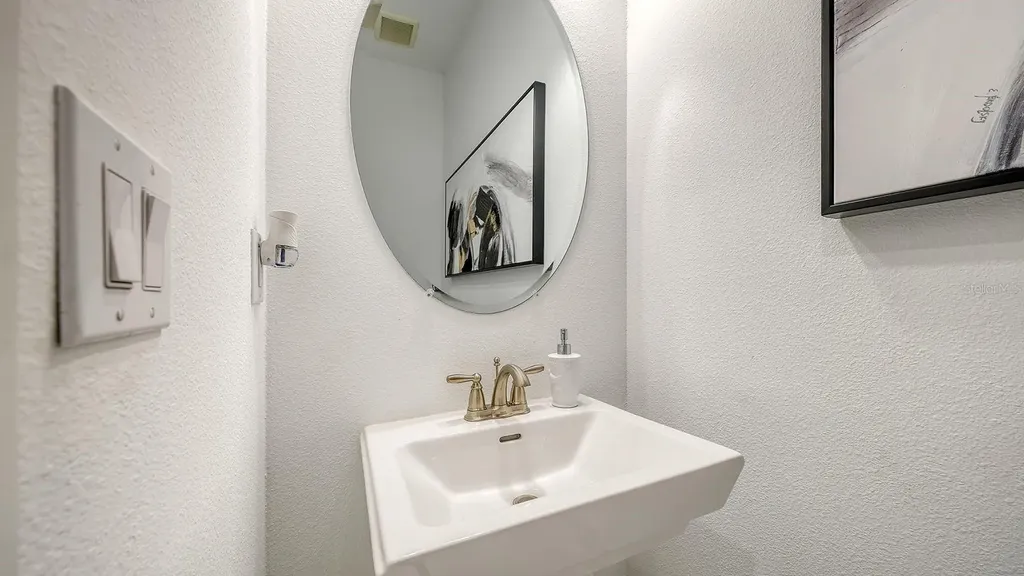 9296 Starry Night Avenue Sarasota FL 34241