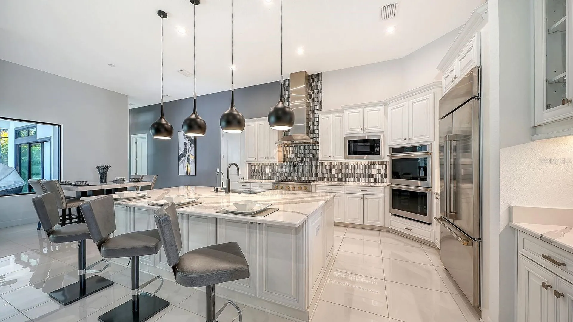 9296 Starry Night Avenue Sarasota FL 34241