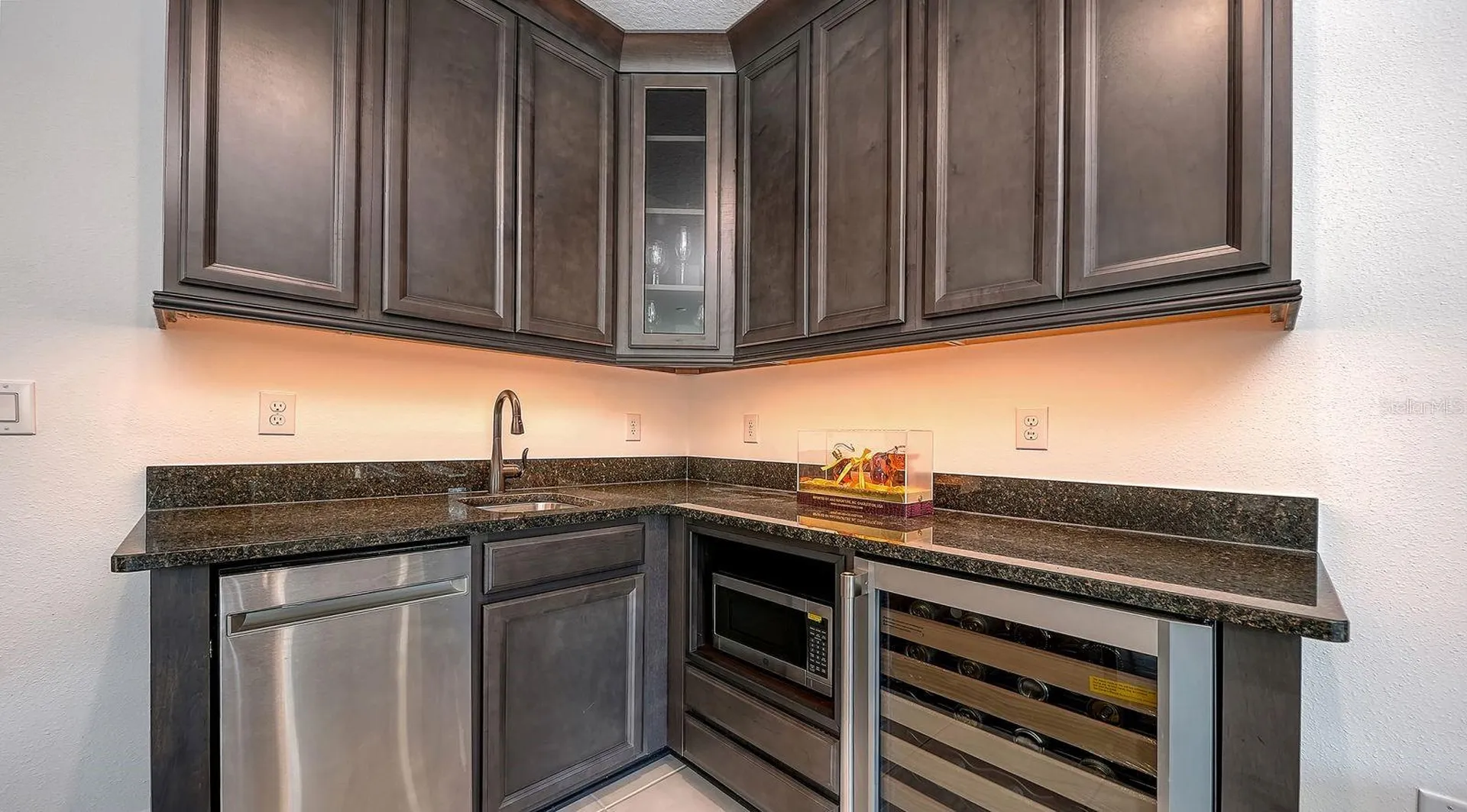 9296 Starry Night Avenue Sarasota FL 34241