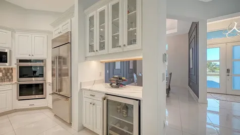9296 Starry Night Avenue Sarasota FL 34241