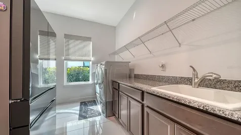 9296 Starry Night Avenue Sarasota FL 34241