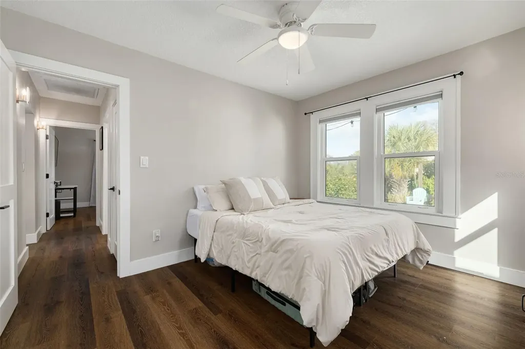 3662 5th Avenue S St Petersburg FL 33711