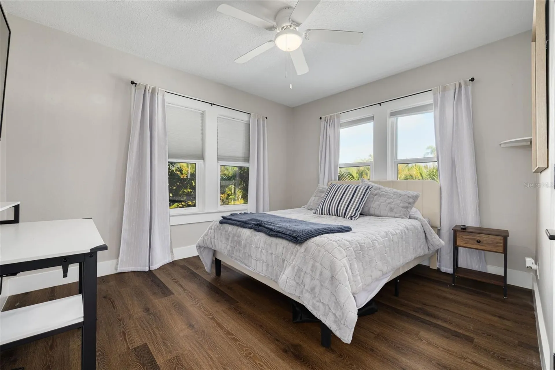 3662 5th Avenue S St Petersburg FL 33711