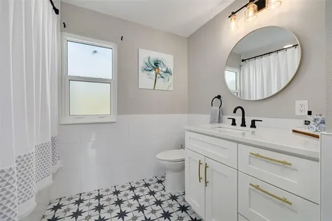 3662 5th Avenue S St Petersburg FL 33711