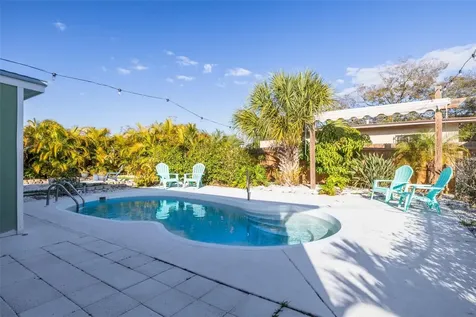 3662 5th Avenue S St Petersburg FL 33711
