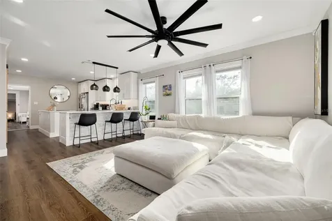 3662 5th Avenue S St Petersburg FL 33711