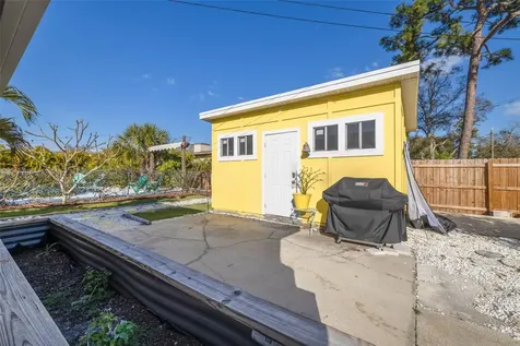 3662 5th Avenue S St Petersburg FL 33711