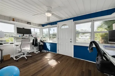 3662 5th Avenue S St Petersburg FL 33711