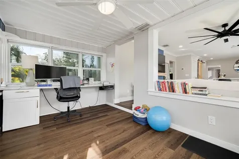3662 5th Avenue S St Petersburg FL 33711