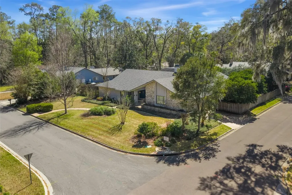2345 NW 14th Place Gainesville FL 32605