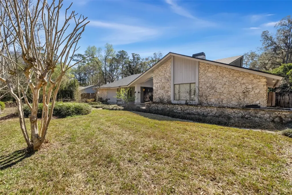 2345 NW 14th Place Gainesville FL 32605