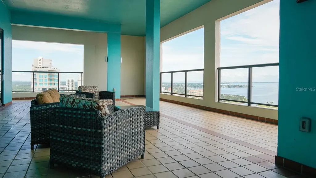 1 Beach Drive SE St Petersburg FL 33701